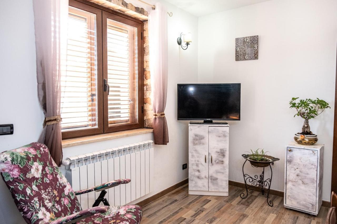 Un Posto Al Sole - Caltanissetta Apartment Bagian luar foto