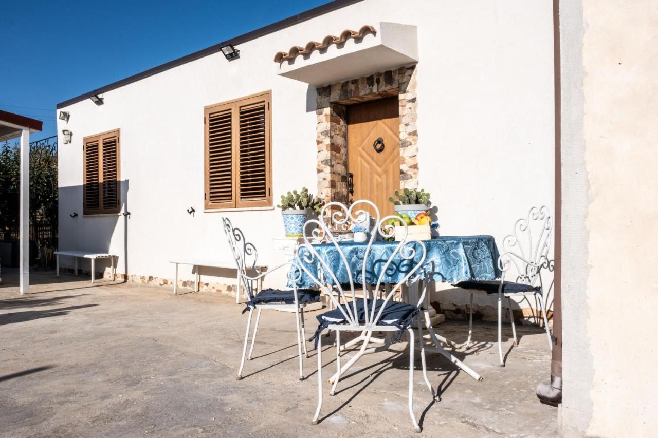 Un Posto Al Sole - Caltanissetta Apartment Bagian luar foto
