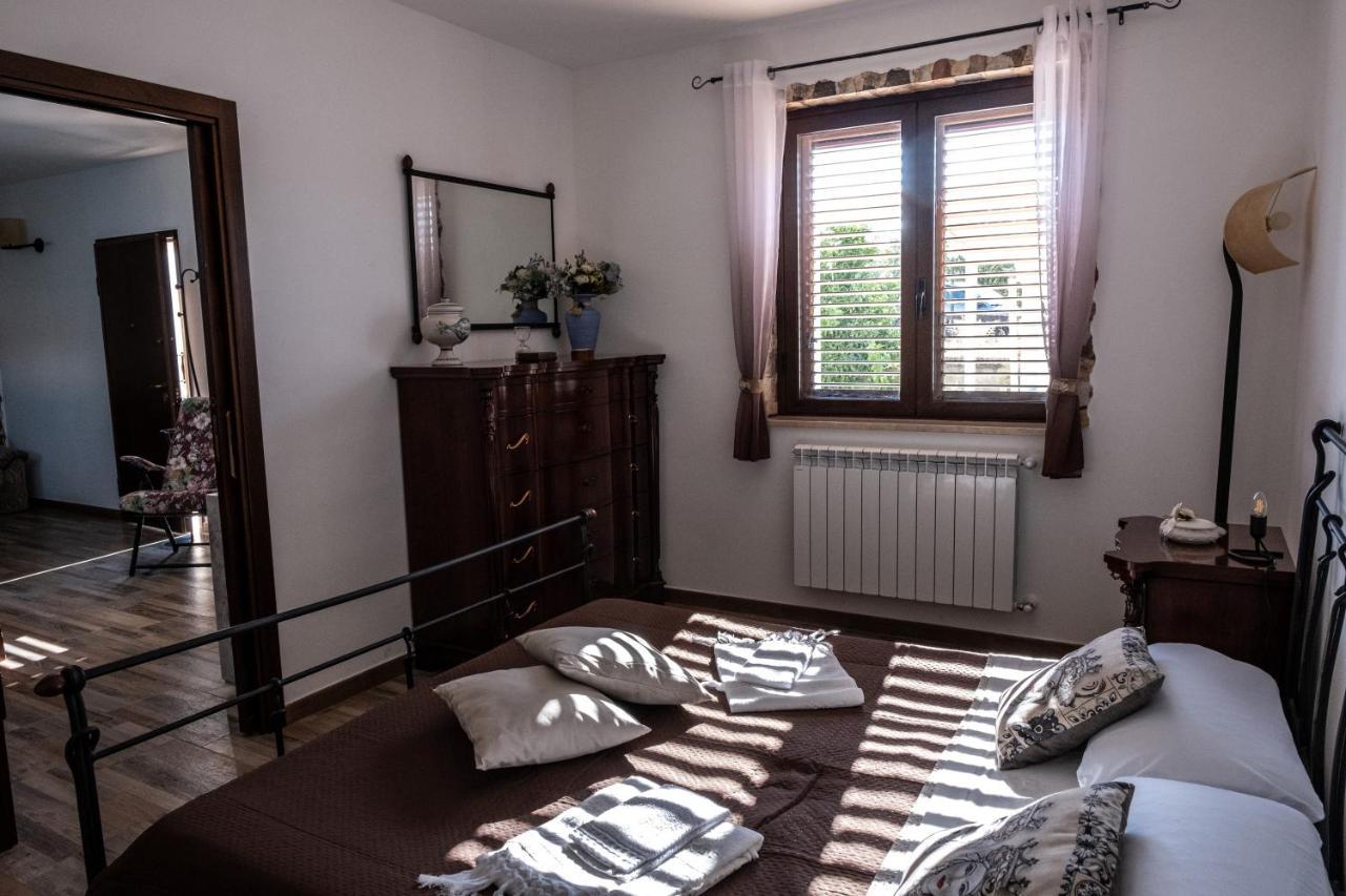 Un Posto Al Sole - Caltanissetta Apartment Bagian luar foto